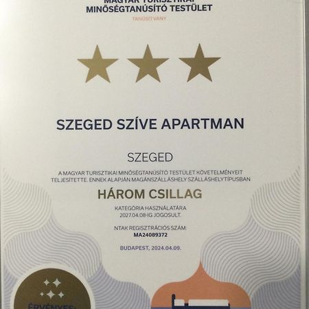 Szeged Szive Apartman エクステリア 写真